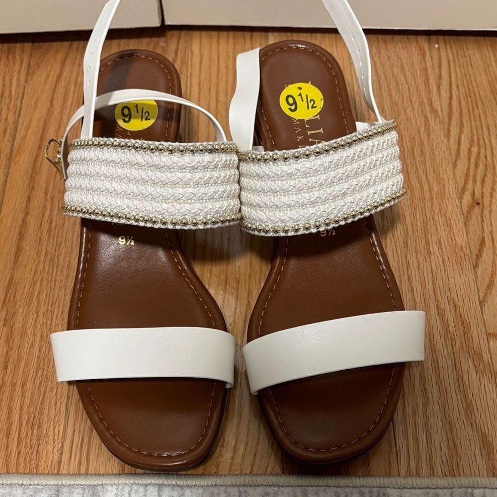 Elegant White and Brown Women's Sandals - Picture 4 of 5